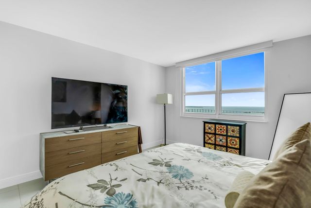 1155 BRICKELL BAY Drive 2509, Miami, FL 33131