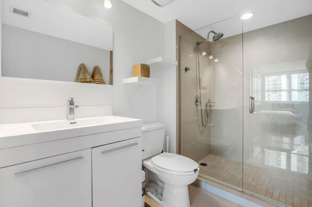 1155 BRICKELL BAY Drive 2509, Miami, FL 33131