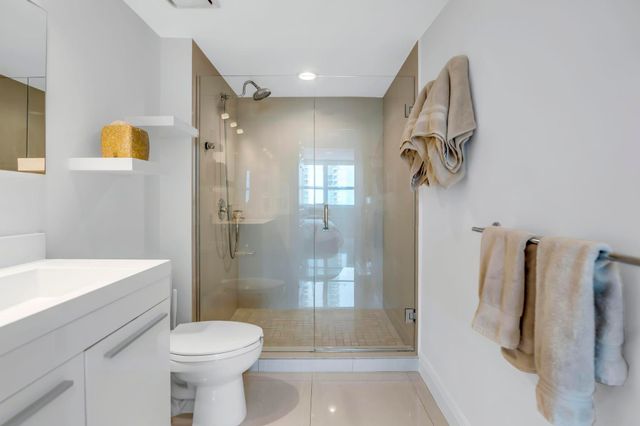 1155 BRICKELL BAY Drive 2509, Miami, FL 33131