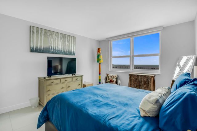 1155 BRICKELL BAY Drive 2509, Miami, FL 33131
