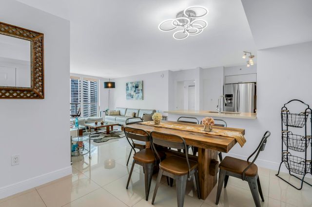 1155 BRICKELL BAY Drive 2509, Miami, FL 33131