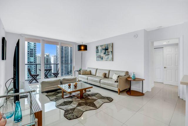 1155 BRICKELL BAY Drive 2509, Miami, FL 33131