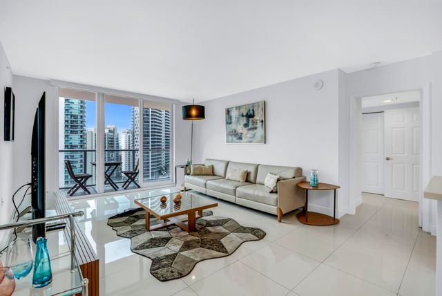 1155 BRICKELL BAY Drive 2509, Miami, FL 33131