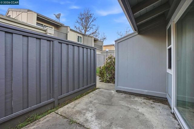 1160 Kenwal Rd D, Concord, CA 94521