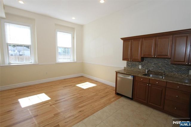 1 John Street 5, Haledon, NJ 07508