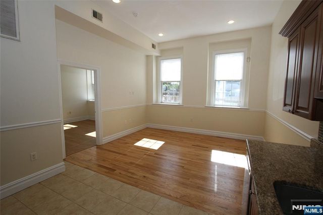 1 John Street 5, Haledon, NJ 07508