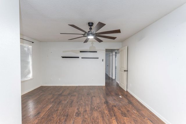 40698 Fm-2979, Hempstead, TX 77445