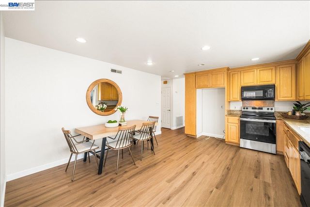 5168 Dryden Ct, Newark, CA 94560