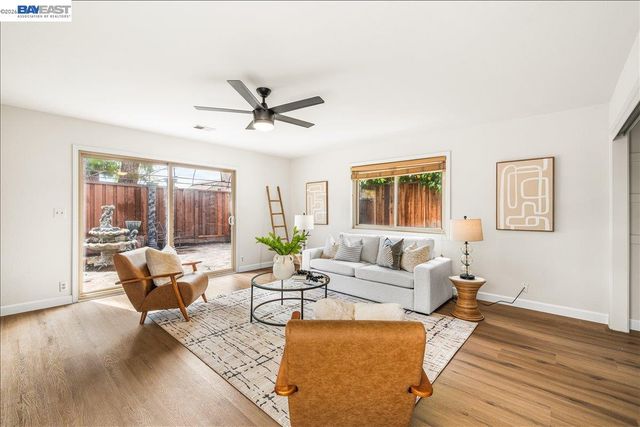 5168 Dryden Ct, Newark, CA 94560
