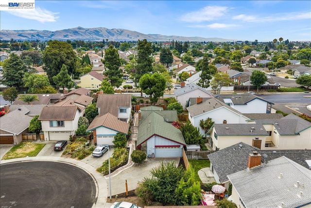 5168 Dryden Ct, Newark, CA 94560