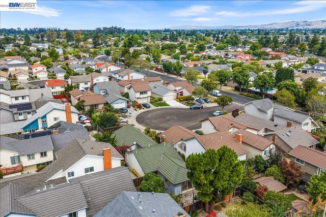 5168 Dryden Ct, Newark, CA 94560