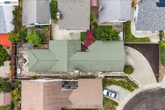 5168 Dryden Ct, Newark, CA 94560