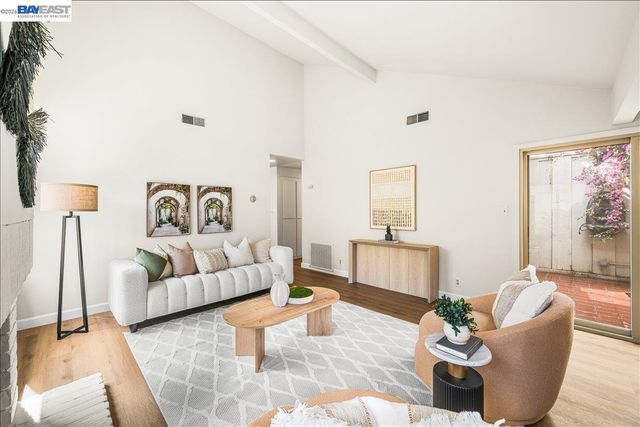 5168 Dryden Ct, Newark, CA 94560