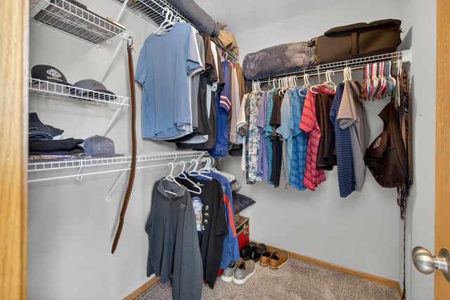 9265 Greenspire Drive 15, West Des Moines, IA 50266