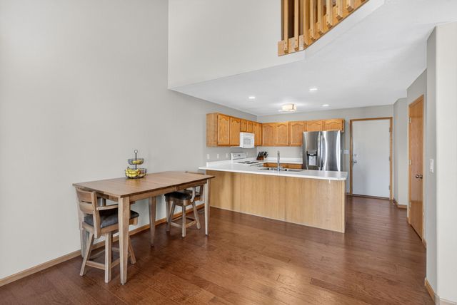 9265 Greenspire Drive 15, West Des Moines, IA 50266