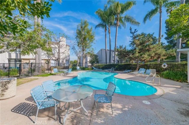 3601 W Fox Ridge Lane A, Rolling Hills Estates, CA 90274