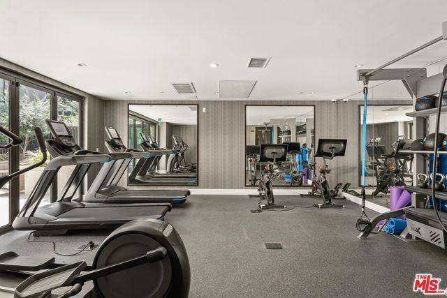 411 S Hamel Road 306, Los Angeles, CA 90048