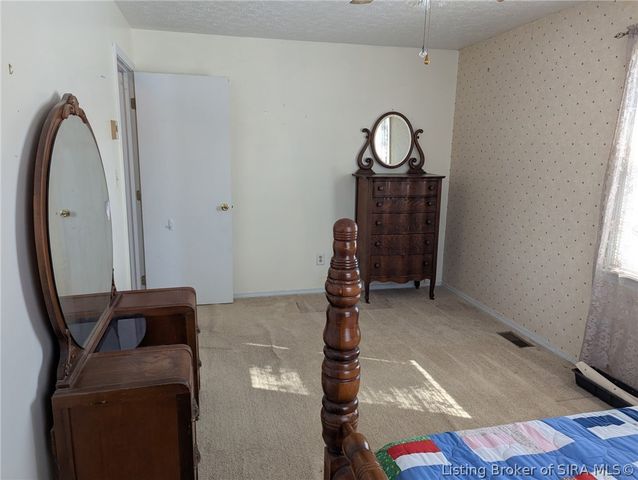 515 Gray Street, Hanover, IN 47243