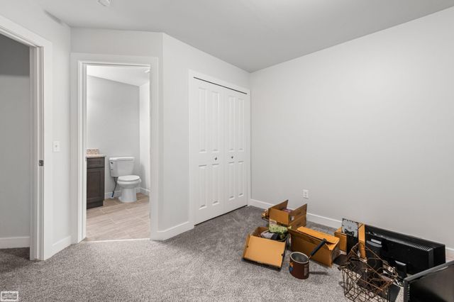 43253 Sams Lane, Chesterfield Twp, MI 48047