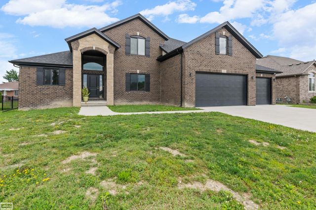 43253 Sams Lane, Chesterfield Twp, MI 48047