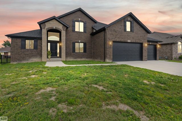 43253 Sams Lane, Chesterfield Twp, MI 48047