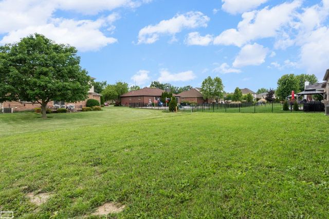43253 Sams Lane, Chesterfield Twp, MI 48047