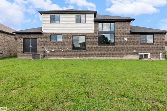 43253 Sams Lane, Chesterfield Twp, MI 48047