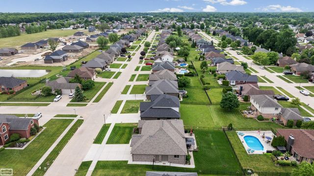 43253 Sams Lane, Chesterfield Twp, MI 48047