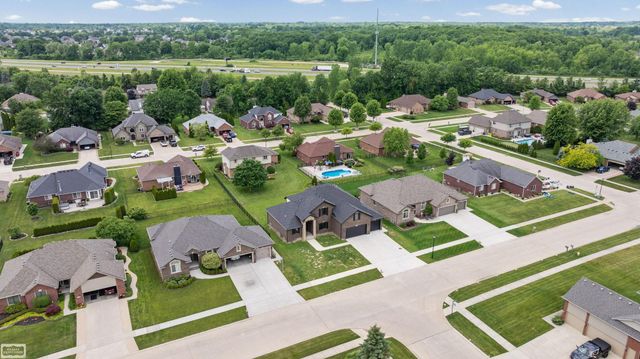 43253 Sams Lane, Chesterfield Twp, MI 48047