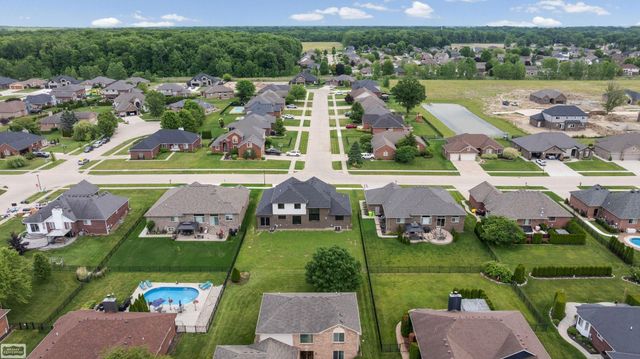 43253 Sams Lane, Chesterfield Twp, MI 48047