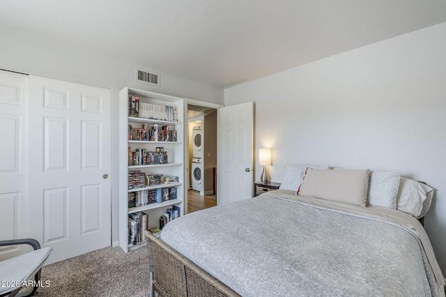 17 E RUTH Avenue 303, Phoenix, AZ 85020