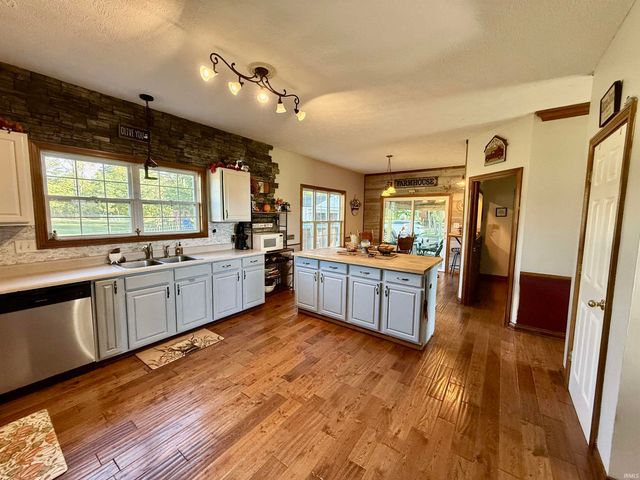 5192 E Rocklane Road, Greenwood, IN 46143