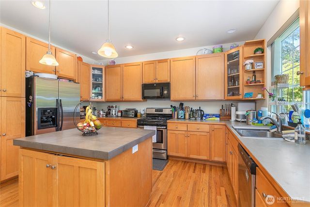 4005 Springland Lane, Bellingham, WA 98226