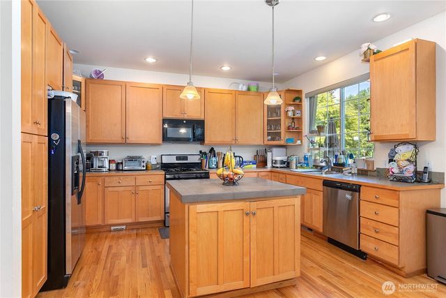 4005 Springland Lane, Bellingham, WA 98226