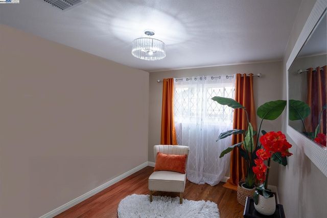 32409 Elizabeth Way, Union City, CA 94587