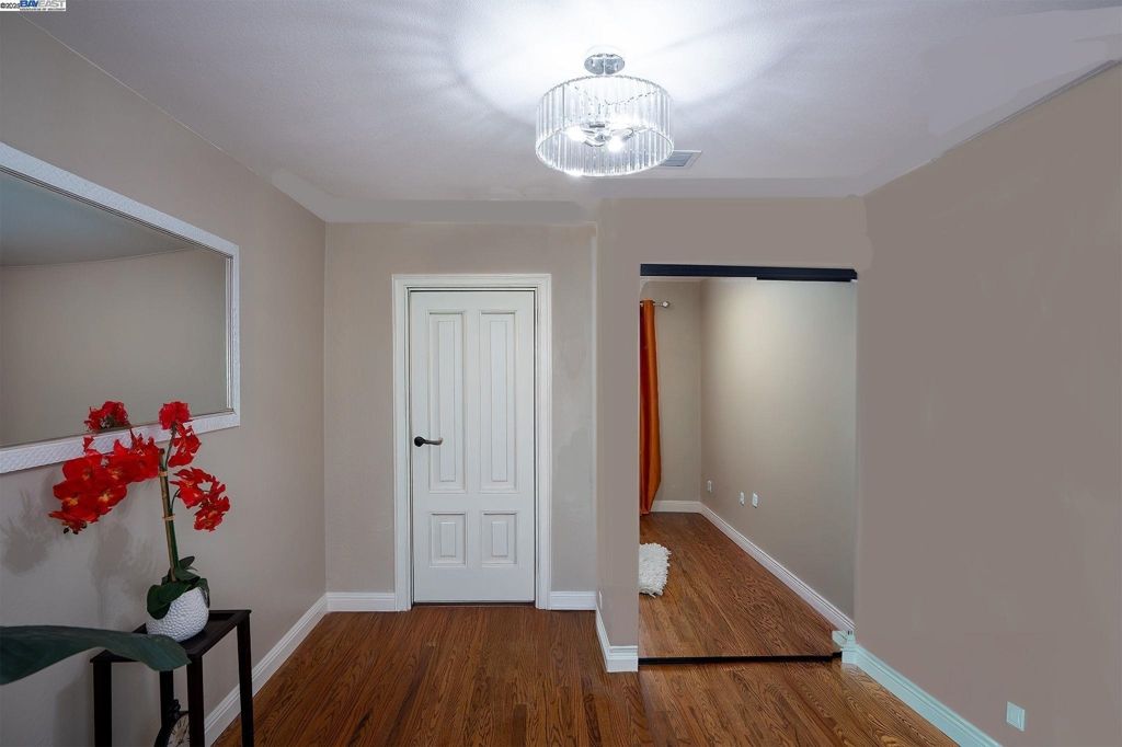 Image 28 of property listing at 32409 Elizabeth Way, Union City, CA 94587