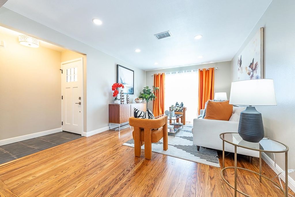 Image 6 of property listing at 32409 Elizabeth Way, Union City, CA 94587