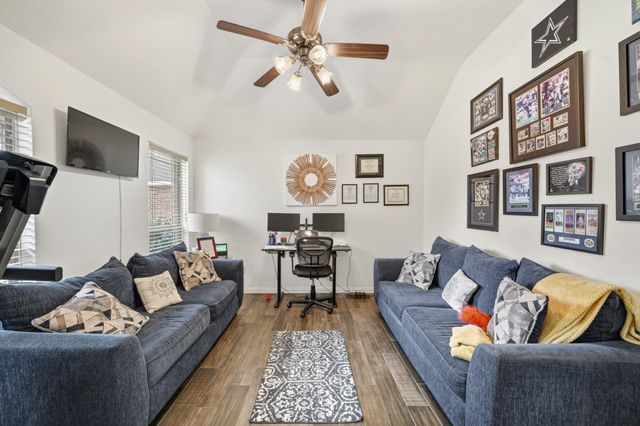 23611 Starbridge Lake Lane, Richmond, TX 77407