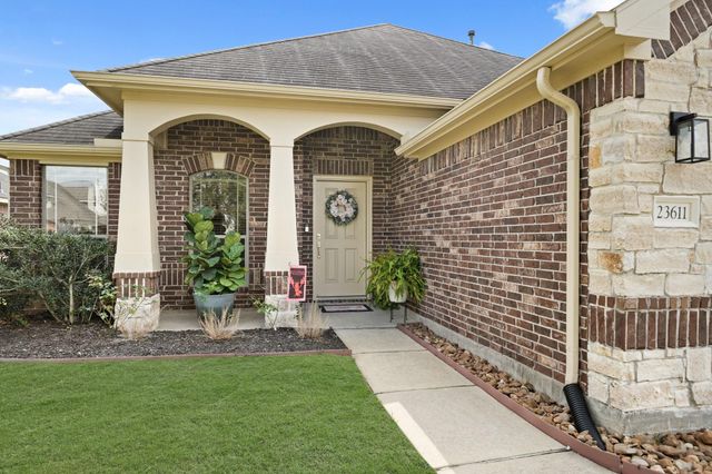 23611 Starbridge Lake Lane, Richmond, TX 77407