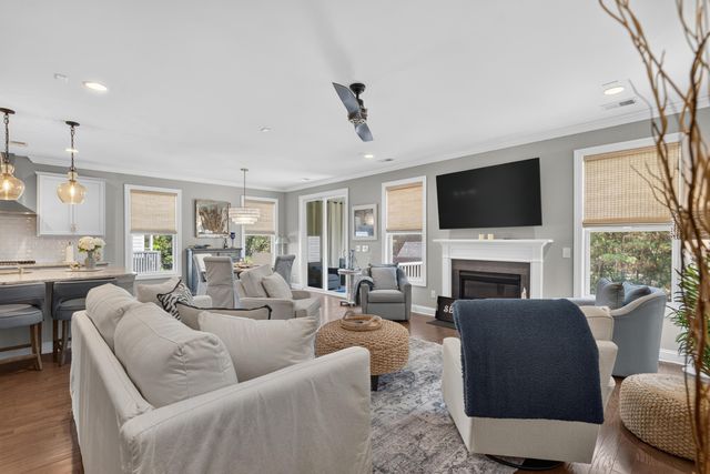 1640 Fort Palmetto Circle, Mount Pleasant, SC 29466