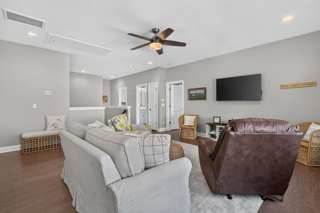 1640 Fort Palmetto Circle, Mount Pleasant, SC 29466