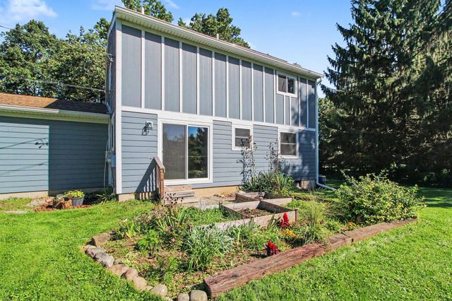 2705 Jennings Road, Webster Twp, MI 48189