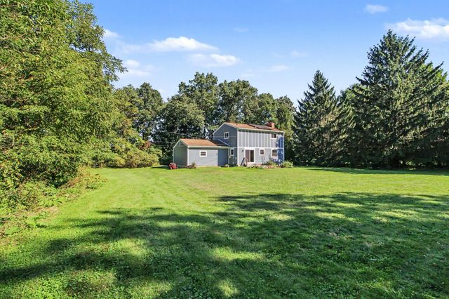 2705 Jennings Road, Webster Twp, MI 48189