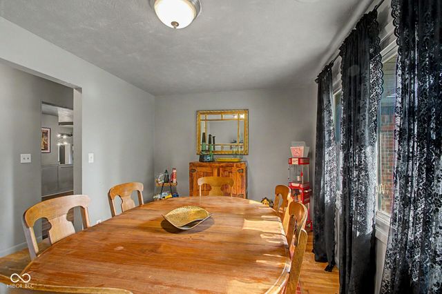 5638 Gray Road, Indianapolis, IN 46237