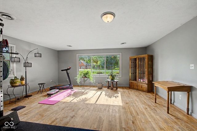 5638 Gray Road, Indianapolis, IN 46237