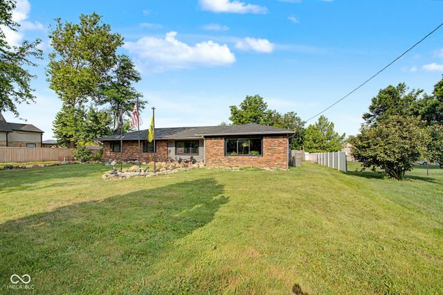 5638 Gray Road, Indianapolis, IN 46237