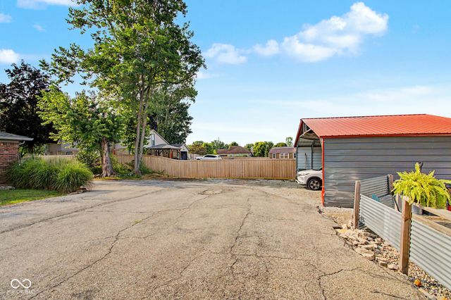 5638 Gray Road, Indianapolis, IN 46237