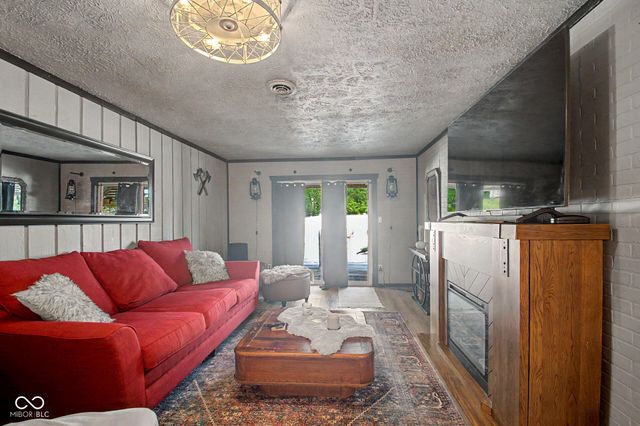 5638 Gray Road, Indianapolis, IN 46237