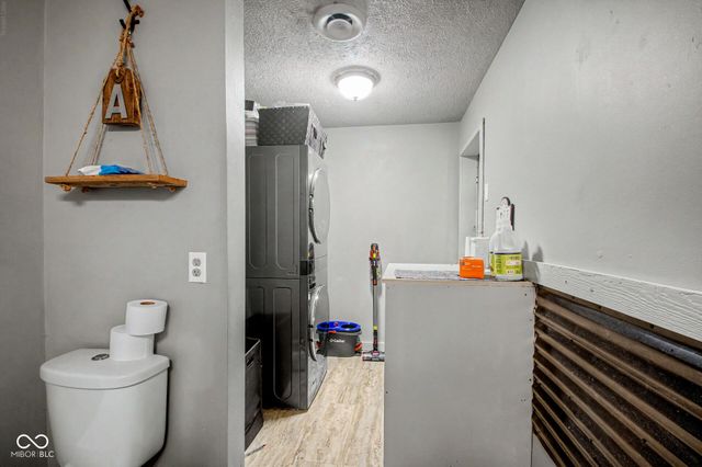 5638 Gray Road, Indianapolis, IN 46237