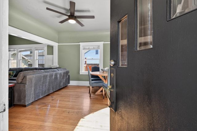 29 W Maple St, Stockton, CA 95204